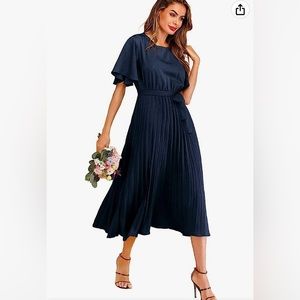 NWOT Milumia Women’s belted pleated long dress. Never worn. Size M.